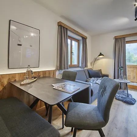 Chalet Wallehen By We Rent, Ski-In & Ski-Out