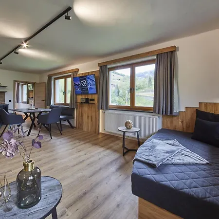 Chalet Wallehen By We Rent, Ski-In & Ski-Out
