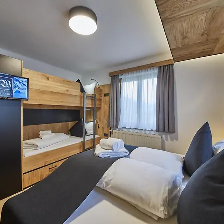 Chalet Wallehen By We Rent, Ski-In & Ski-Out Apartman