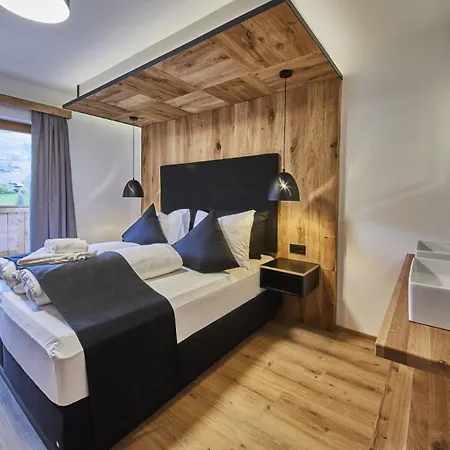 Wallehen By We Rent, Jokercard Included *