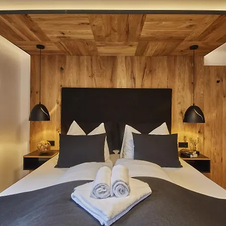Chalet Wallehen By We Rent, Ski-In & Ski-Out * Saalbach Hinterglemm