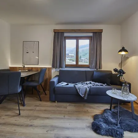 Wallehen By We Rent, Jokercard Included